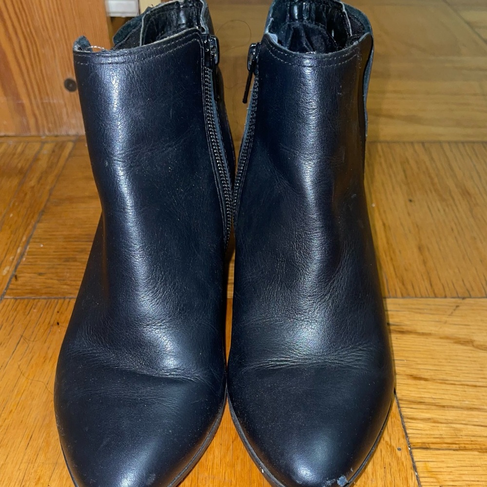 Black size 36 boots